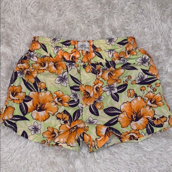 UO Printed Nylon Water Short - Picture 3 of 5